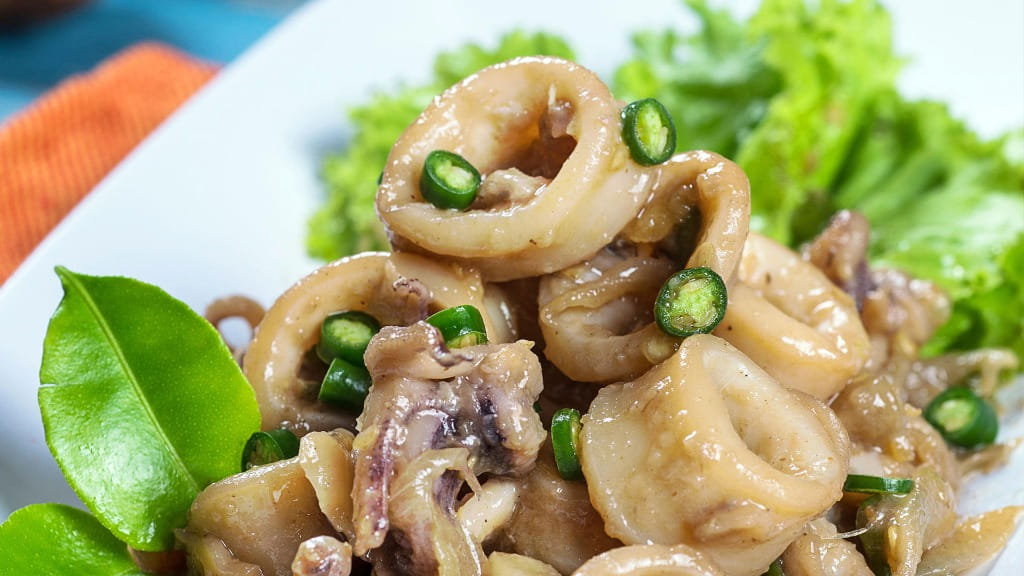 Cumi Ring Tumis Cabai Hijau Daun Jeruk